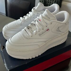 Club C Extra Reebok platform size 7 sneakers in white